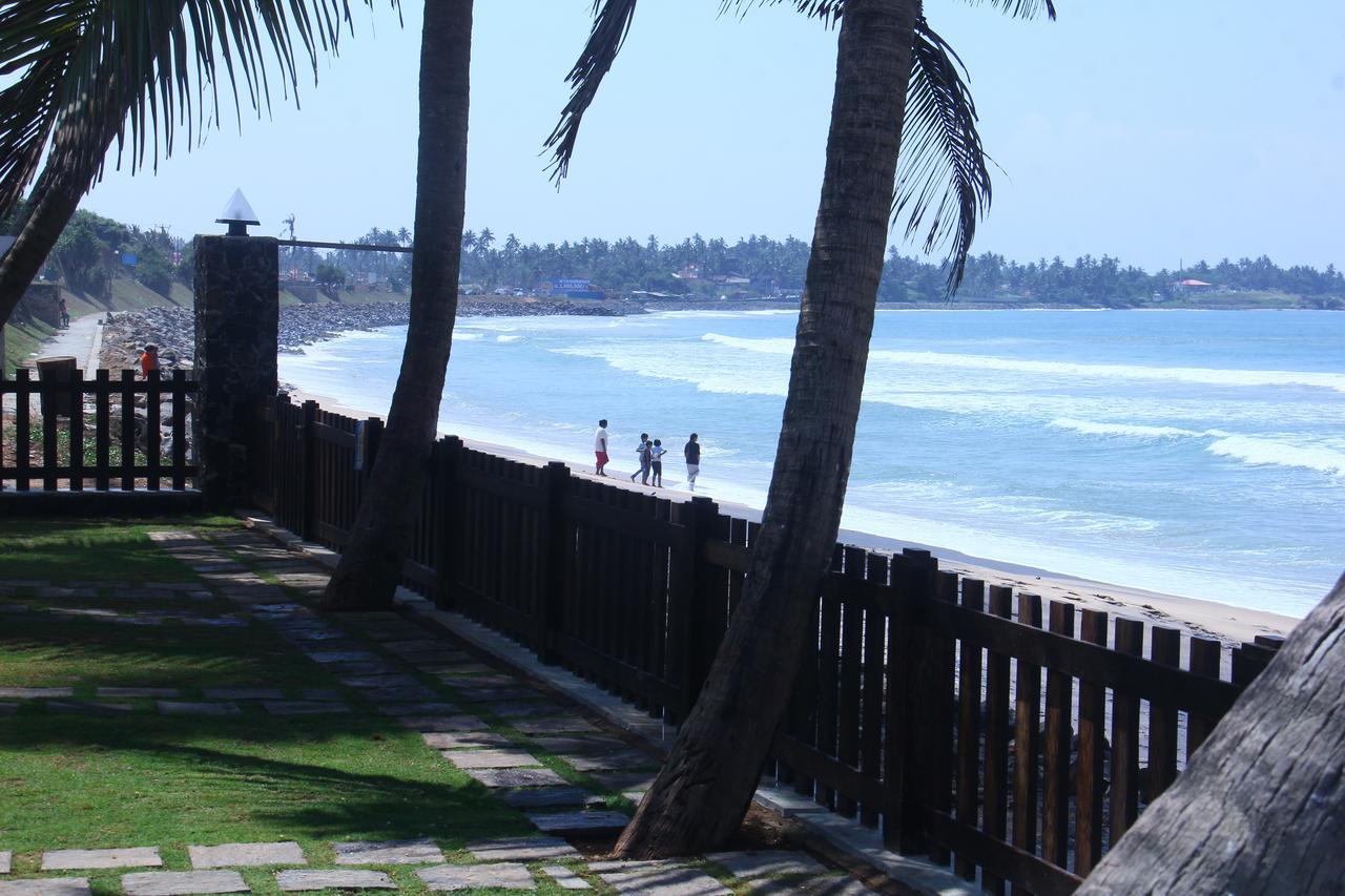 Love Birds Beach Hotel Matara Exterior foto