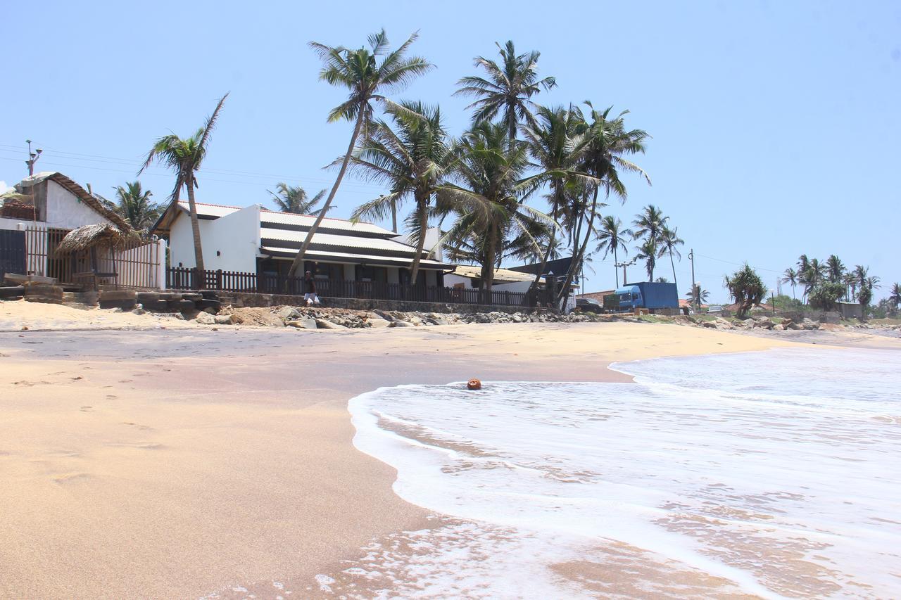 Love Birds Beach Hotel Matara Exterior foto